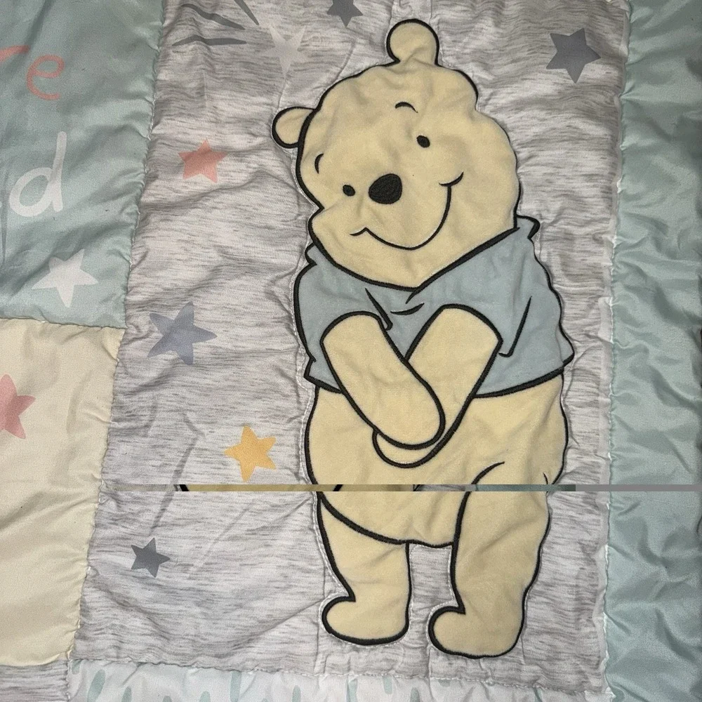 Lambs & Ivy Disney Winnie The Pooh Bear Hugs Baby Crib Comforter Quilted Blanket